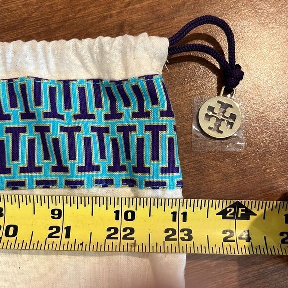Tory Burch large cloth sack. - Picture 3 of 4